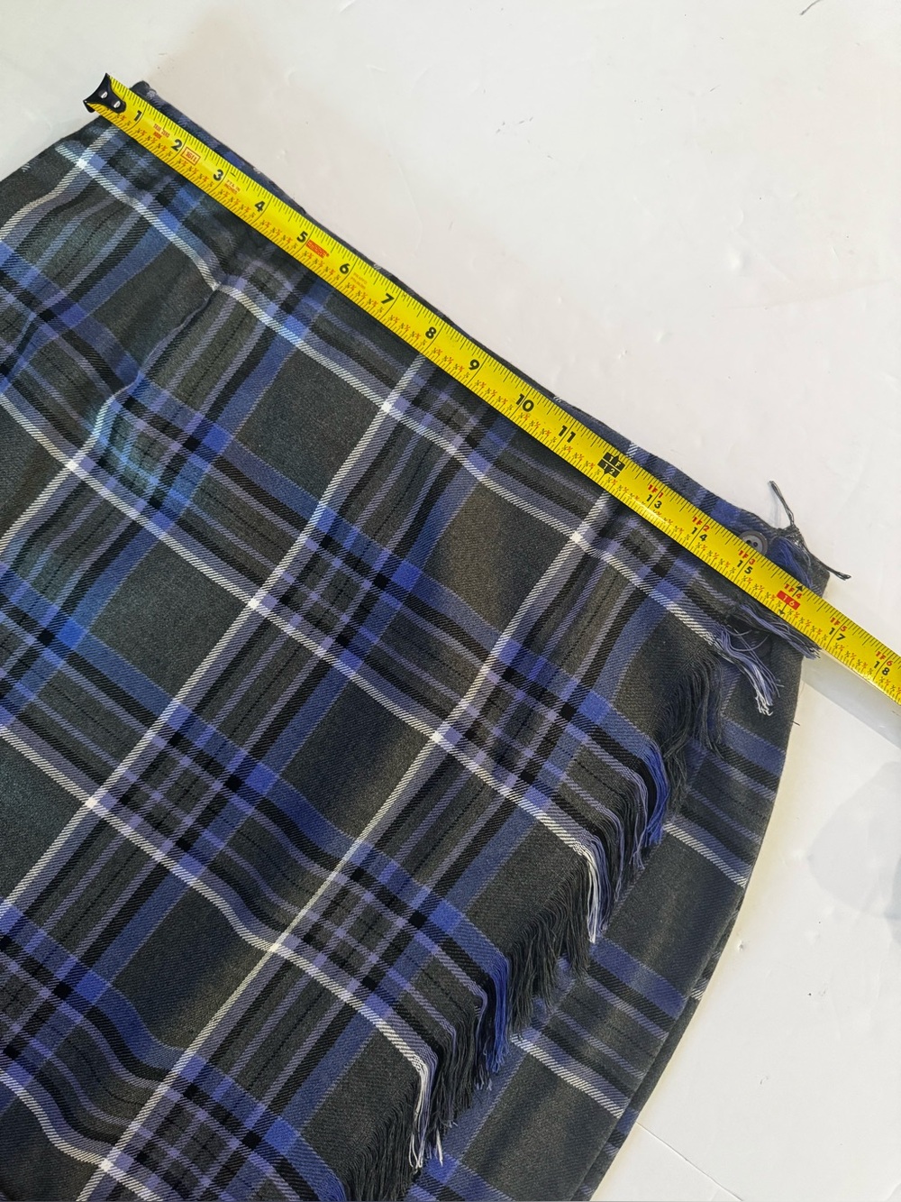 Requirements Grey & Blue Plaid Tartan Wrap Skirt w/ Fringe- size 14 - Picture 11 of 14